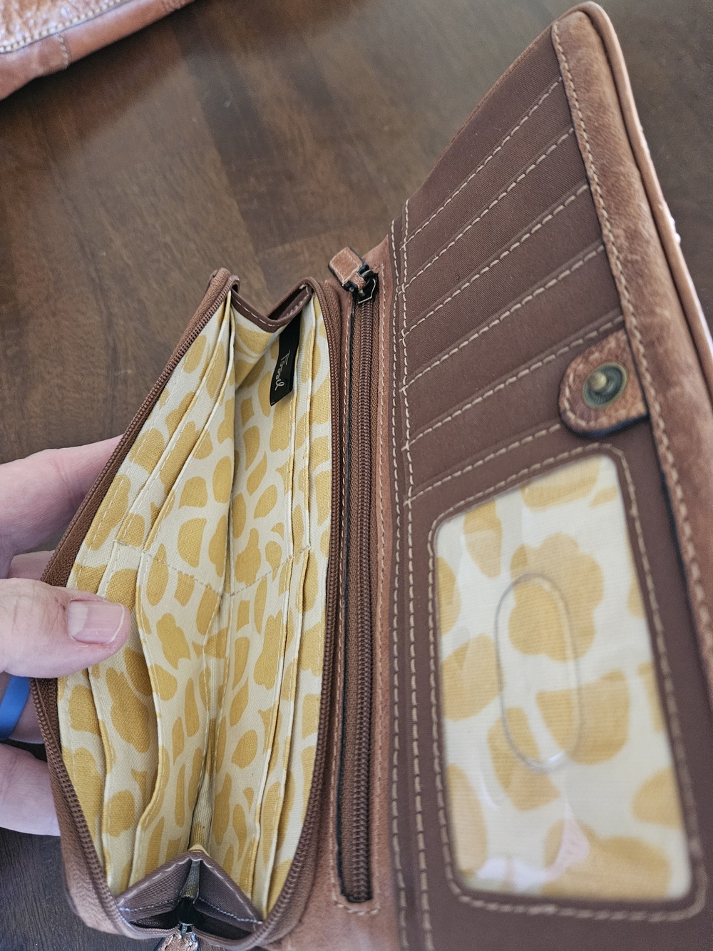 Fossil Leather Floral-Embossed Shoulder Bag And Wallet in Brown - Picture 9 of 9